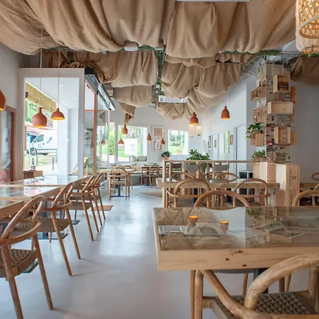 酒店 Sa Teula 2*